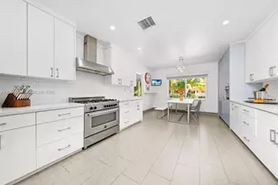 831 NE 109th St, Biscayne Park, FL 33161 - Photo 11
