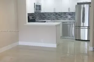 8290 Lake Dr, Doral, FL 33166 - Photo 5