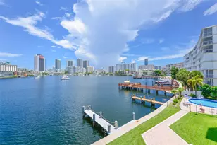 430 Golden Isles Dr, Hallandale Beach, FL 33009 - Photo 27