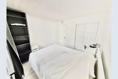 2203 NE 7th St #14, Hallandale Beach, FL 33009 - Photo 25