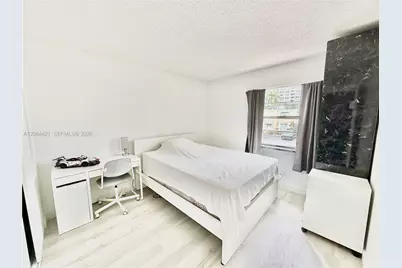 2203 NE 7th St #14, Hallandale Beach, FL 33009 - Photo 21