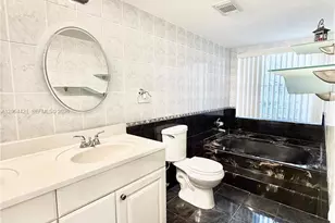 2203 NE 7th St, Hallandale Beach, FL 33009 - Photo 33