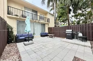 2203 NE 7th St, Hallandale Beach, FL 33009 - Photo 71