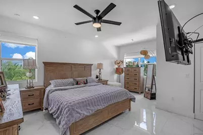 19815 SW 132nd Ct, Miami, FL 33177 - Photo 17
