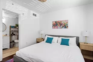 7326 Collins Ave, Miami Beach, FL 33141 - Photo 13