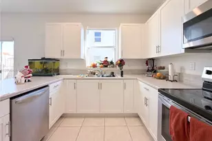 2636 SE 13th Ct, Homestead, FL 33035 - Photo 7