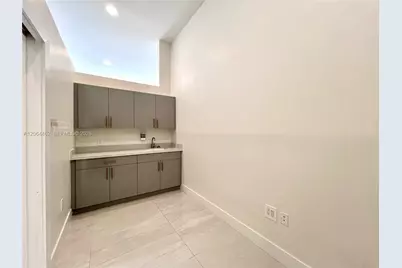 1400 Ponce De Leon Blvd, Coral Gables, FL 33134 - Photo 7