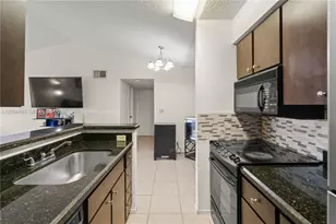 2866 S University Dr, Davie, FL 33328 - Photo 9