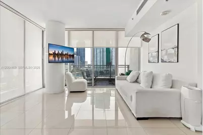 92 SW 3rd St #1210, Miami, FL 33130 - Photo 5