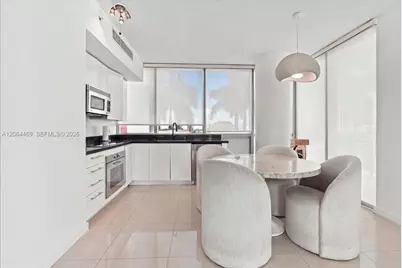 92 SW 3rd St #1210, Miami, FL 33130 - Photo 3