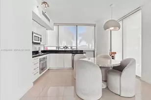 92 SW 3rd St, Miami, FL 33130 - Photo 3