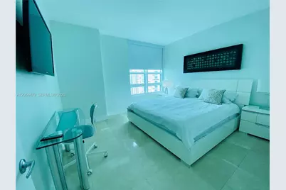 950 Brickell Bay Dr #3709, Miami, FL 33131 - Photo 9