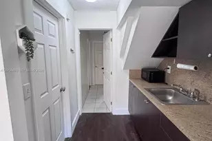 9904 Hammocks Blvd, Miami, FL 33196 - Photo 7