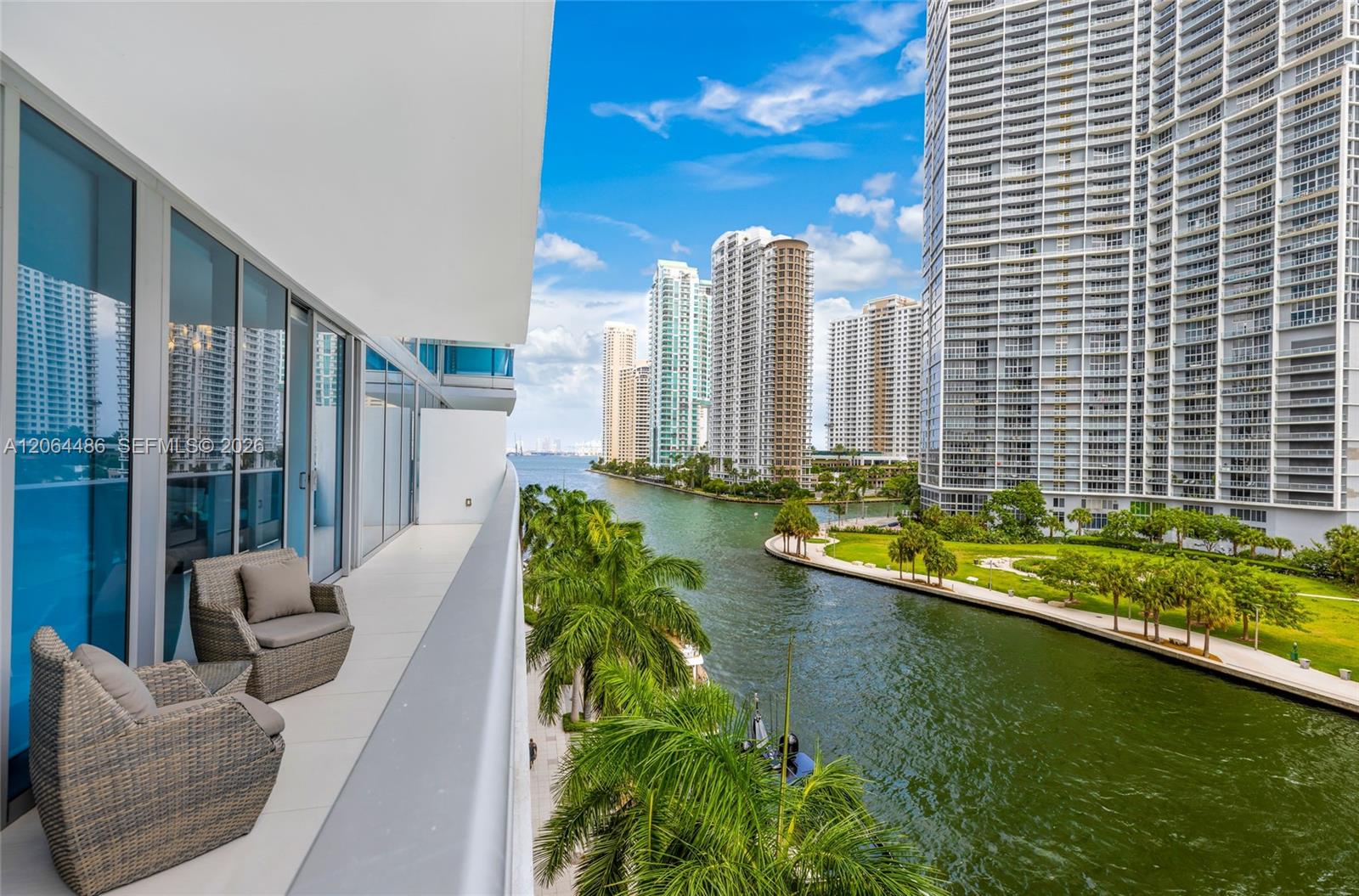 200 Biscayne Blvd Way #504 - 200 Biscayne Blvd Way #504, Miami, FL 33131 Luxury Property | Jose Angel Pina
