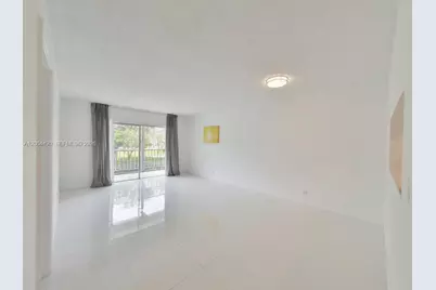 1201 Hillcrest Ct #205, Hollywood, FL 33021 - Photo 3