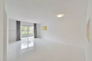 1201 Hillcrest Ct, Hollywood, FL 33021 - Photo 3