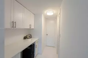 1201 Hillcrest Ct, Hollywood, FL 33021 - Photo 29