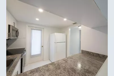 1201 Hillcrest Ct #205, Hollywood, FL 33021 - Photo 11