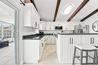 5640 NE 16th Ave, Fort Lauderdale, FL 33334 - Photo 13