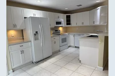11440 NW 50th Ter, Doral, FL 33178 - Photo 9