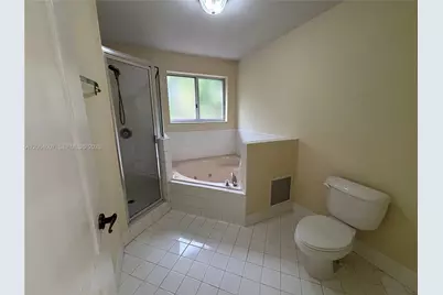 11440 NW 50th Ter, Doral, FL 33178 - Photo 51