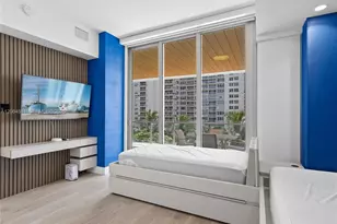 5775 Collins Ave, Miami Beach, FL 33140 - Photo 29
