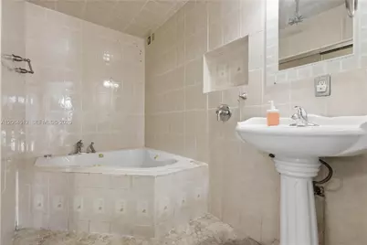 6448 Funston St, Hollywood, FL 33023 - Photo 17