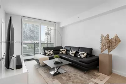 55 SW 9th St #1105, Miami, FL 33130 - Photo 9