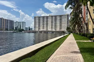 17100 N Bay Rd, Sunny Isles Beach, FL 33160 - Photo 13