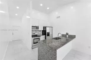 6742 NW 188th Terrace, Hialeah, FL 33015 - Photo 7