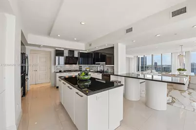 3535 S Ocean Dr #2106, Hollywood, FL 33019 - Photo 11