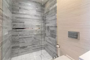10201 E Collins Ave, Bal Harbour, FL 33154 - Photo 31