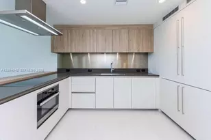 1000 Brickell Plaza, Miami, FL 33131 - Photo 9