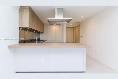 1000 Brickell Plz #4104, Miami, FL 33131 - Photo 13