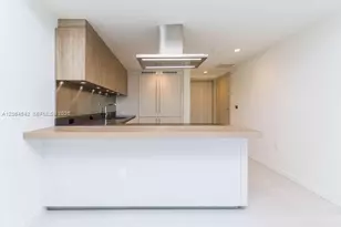 1000 Brickell Plaza, Miami, FL 33131 - Photo 13