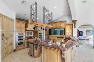 7248 NW 48th Ct, Lauderhill, FL 33319 - Photo 9
