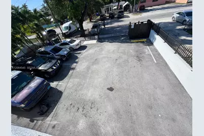 2611 NW 32nd St, Miami, FL 33142 - Photo 35