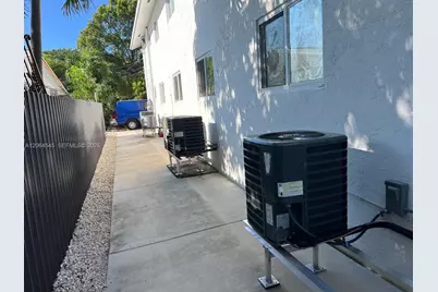 2611 NW 32nd St, Miami, FL 33142 - Photo 21