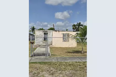 714 SW 11th Ave, Homestead, FL 33030 - Photo 7
