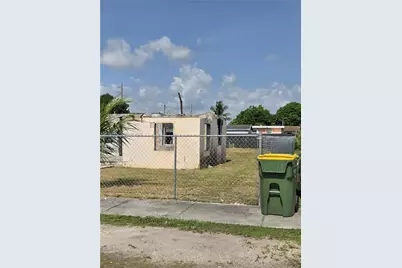 714 SW 11th Ave, Homestead, FL 33030 - Photo 3