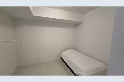 7825 NW 107th Ave #318, Doral, FL 33178 - Photo 23