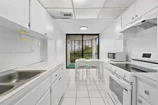 17500 N Bay Rd, Sunny Isles Beach, FL 33160 - Photo 7