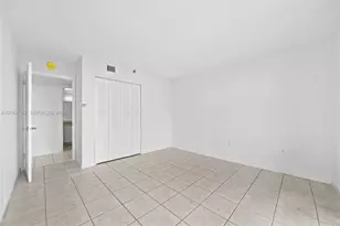 17500 N Bay Rd, Sunny Isles Beach, FL 33160 - Photo 21
