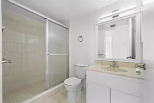 17500 N Bay Rd, Sunny Isles Beach, FL 33160 - Photo 19
