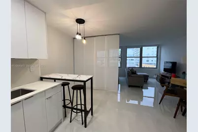 2899 Collins Ave #610, Miami Beach, FL 33140 - Photo 11