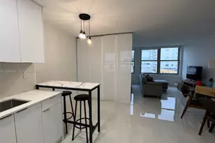 2899 Collins Ave, Miami Beach, FL 33140 - Photo 11