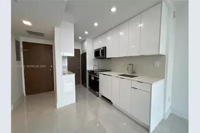 2899 Collins Ave #610, Miami Beach, FL 33140 - Photo 13