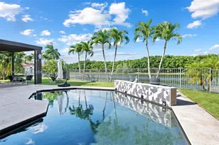 2498 Eagle Run Dr, Weston, FL 33327 - Photo 7