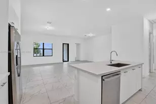 4574 SW 173rd Ave, Miramar, FL 33029 - Photo 9