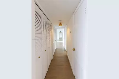 11 Island Ave #1604, Miami Beach, FL 33139 - Photo 27
